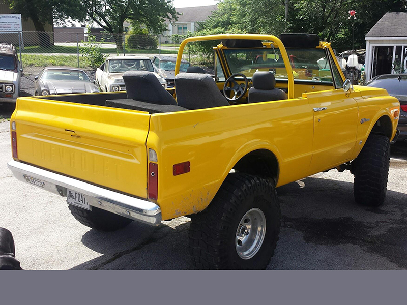 2nd Image of a 1969 CHEVROLET K5 BLAZER