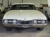 Image 4 of 11 of a 1969 OLDSMOBILE CUTLASS