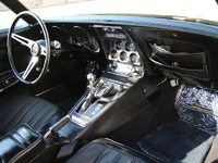Image 7 of 14 of a 1972 CHEVROLET CORVETTE STINGRAY