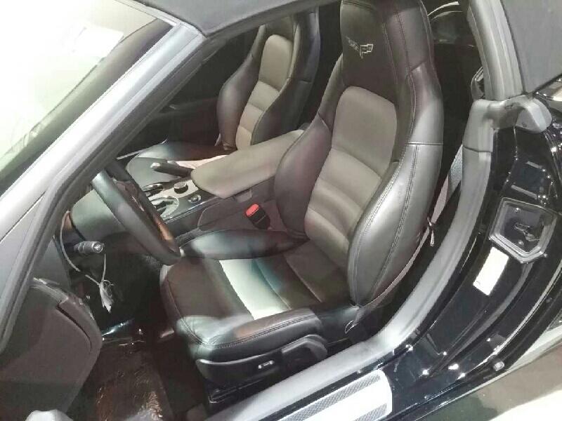 3rd Image of a 2011 CHEVROLET CORVETTE GRAND SPORT