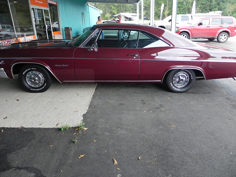 2nd Image of a 1966 CHEVROLET IMPALA