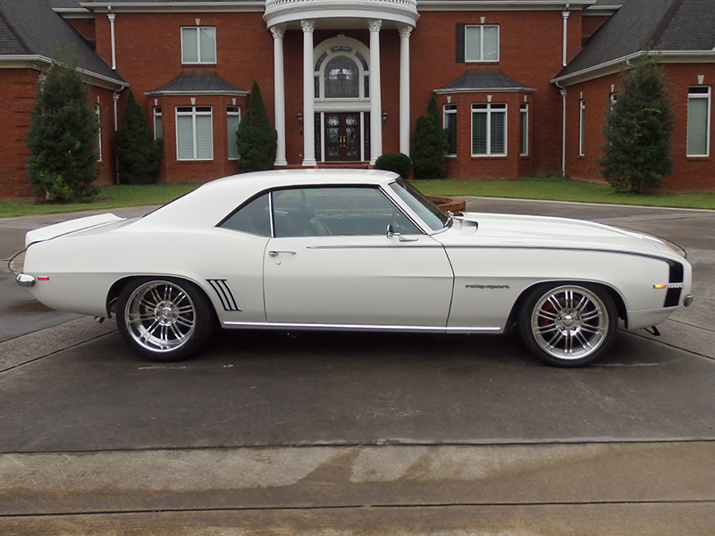 3rd Image of a 1969 CHEVROLET RS CAMARO
