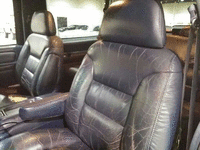 Image 4 of 8 of a 1997 CHEVROLET TAHOE