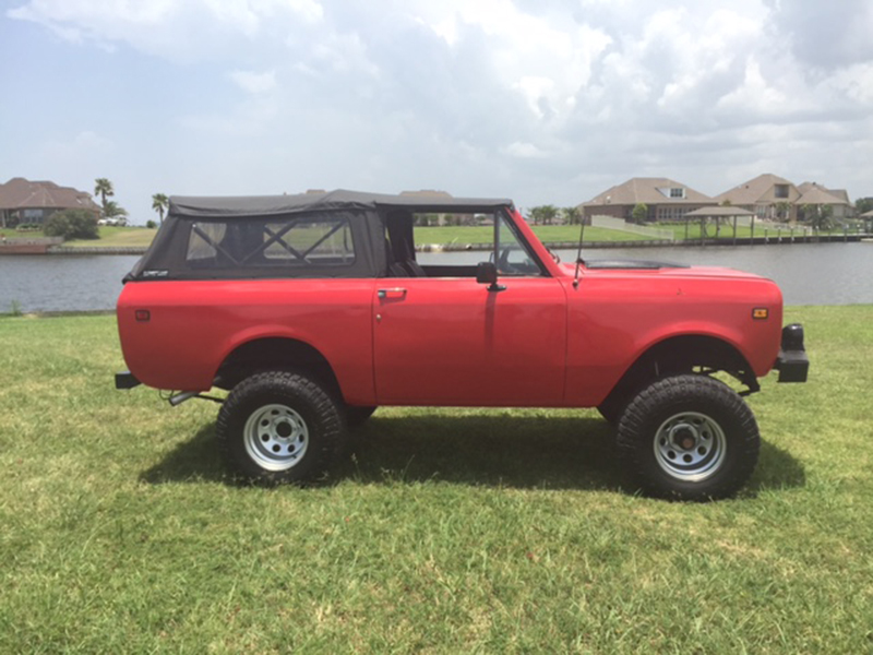 2nd Image of a 1971 INTERNATIONAL INTERNATIONAL SCOUT II