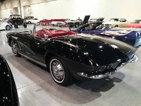 Image 3 of 10 of a 1962 CHEVROLET CORVETTE