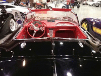 Image 5 of 10 of a 1962 CHEVROLET CORVETTE