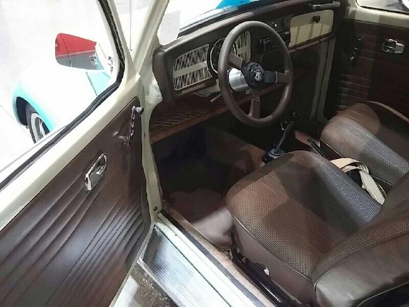 2nd Image of a 1969 VOLKSWAGEN BEETLE