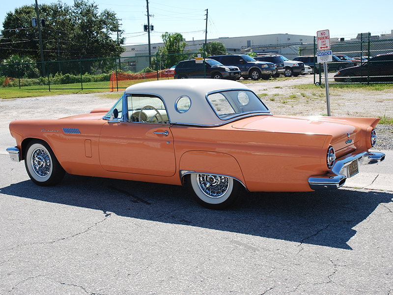 3rd Image of a 1957 FORD T-BIRD