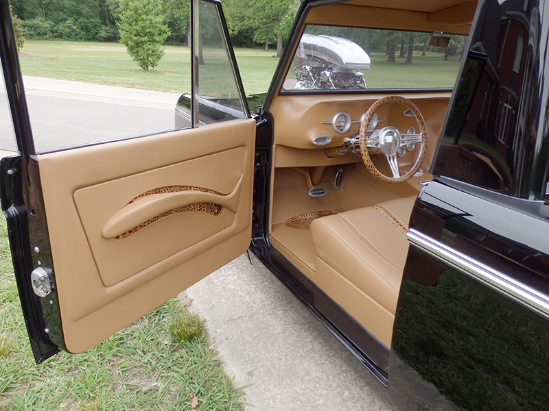 3rd Image of a 1967 FORD BRONCO