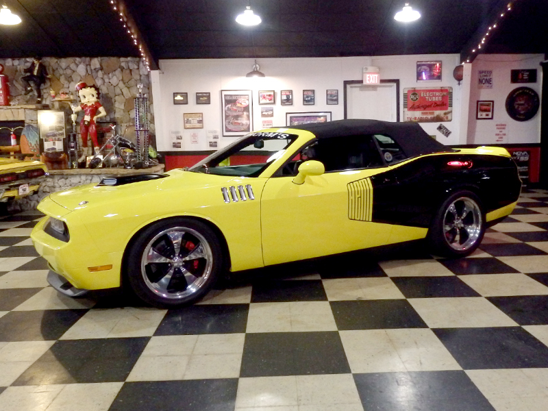 0th Image of a 2009 DODGE CHALLENGER SRT-8 CONVERTIBLE