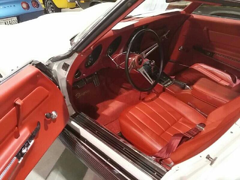 2nd Image of a 1969 CHEVROLET CORVETTE