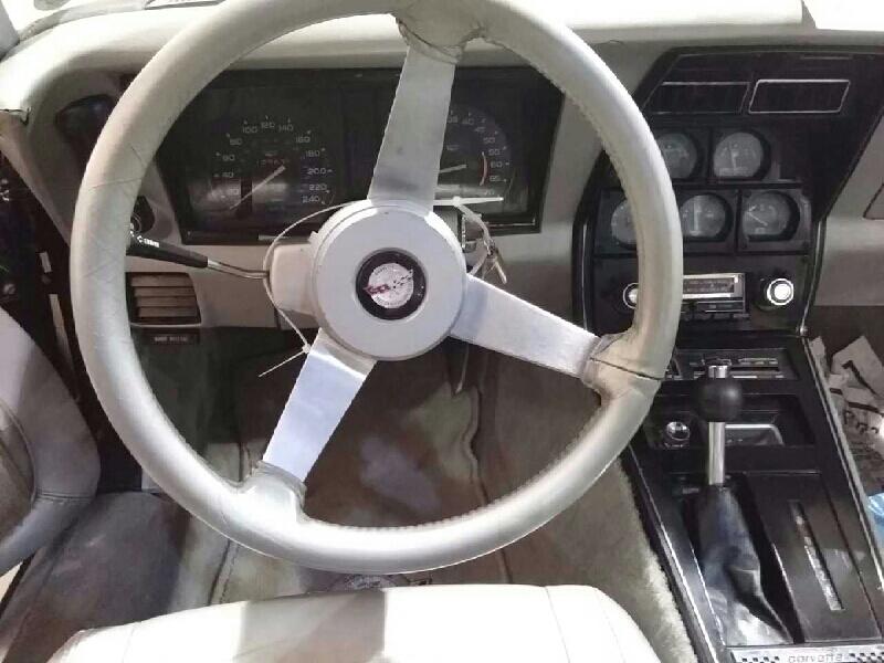 3rd Image of a 1978 CHEVROLET CORVETTE