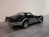Image 2 of 7 of a 1978 CHEVROLET CORVETTE