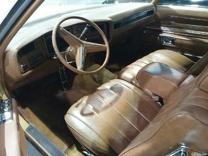 2nd Image of a 1973 BUICK RIVIERA