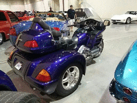 Image 2 of 4 of a 2002 HONDA GL1800