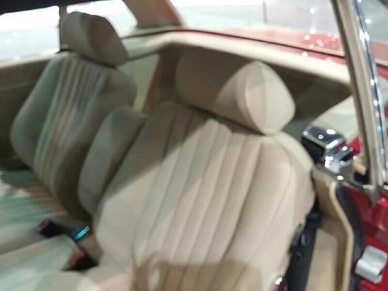 4th Image of a 1986 MERCEDES-BENZ 560SL
