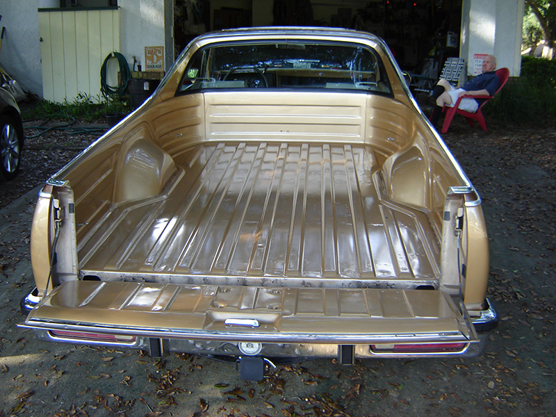 2nd Image of a 1987 CHEVROLET EL CAMINO