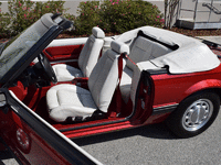 Image 6 of 12 of a 1990 FORD MUSTANG XL
