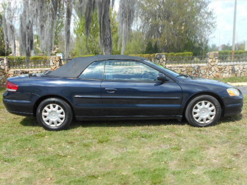 1st Image of a 2004 CHRYSLER SEBRING LX