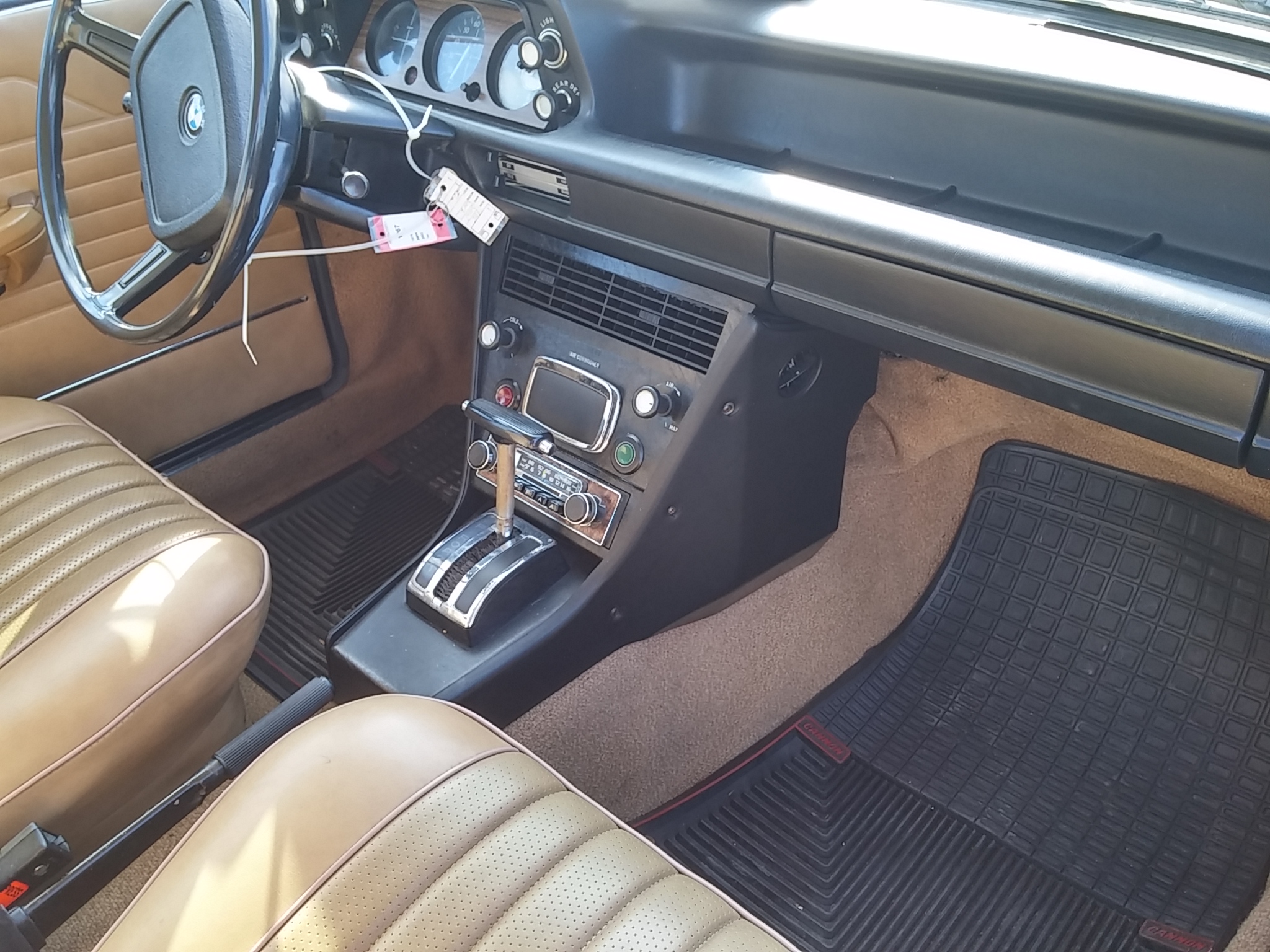 5th Image of a 1975 BMW 2002