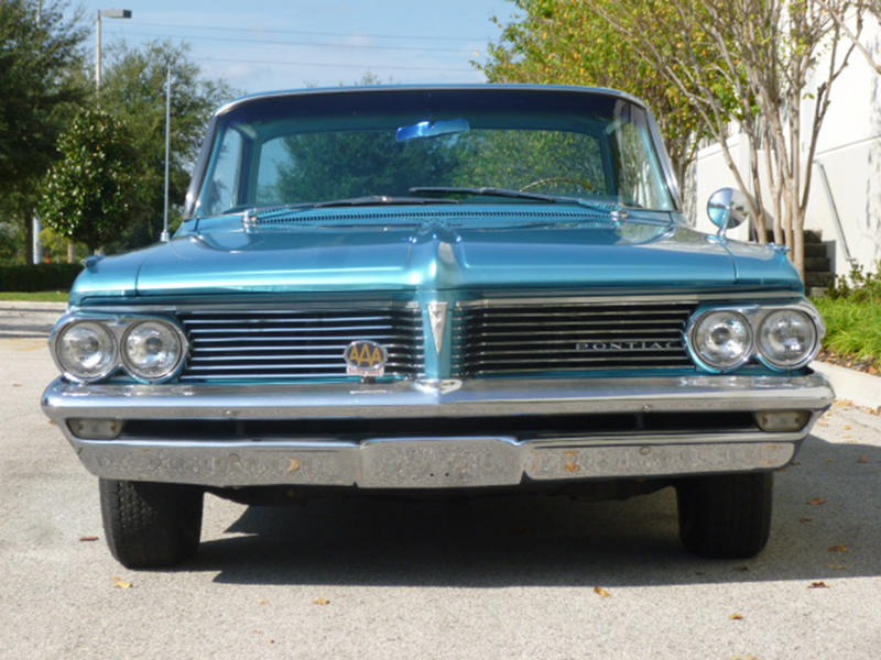 2nd Image of a 1962 PONTIAC STARCHIEF