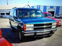 Image 2 of 11 of a 1993 CHEVROLET BLAZER K1500