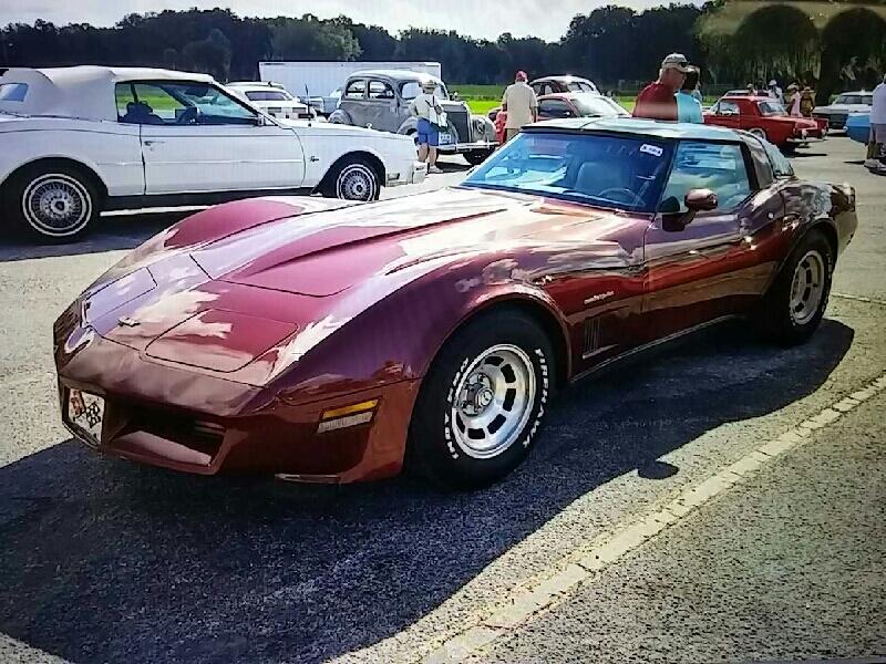 1st Image of a 1982 CHEVROLET CORVETTE