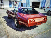 Image 3 of 9 of a 1982 CHEVROLET CORVETTE