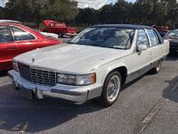 Image 2 of 11 of a 1993 CADILLAC FLEETWOOD