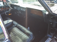 Image 8 of 10 of a 1972 LINCOLN CONTINENTAL