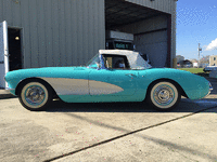 Image 4 of 12 of a 1957 CHEVROLET CORVETTE