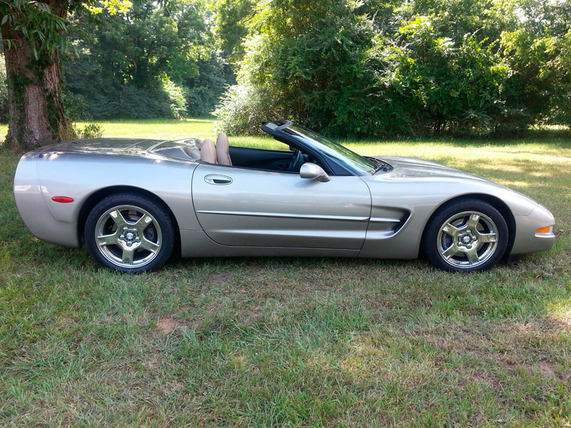 3rd Image of a 1998 CHEVROLET CORVETTE