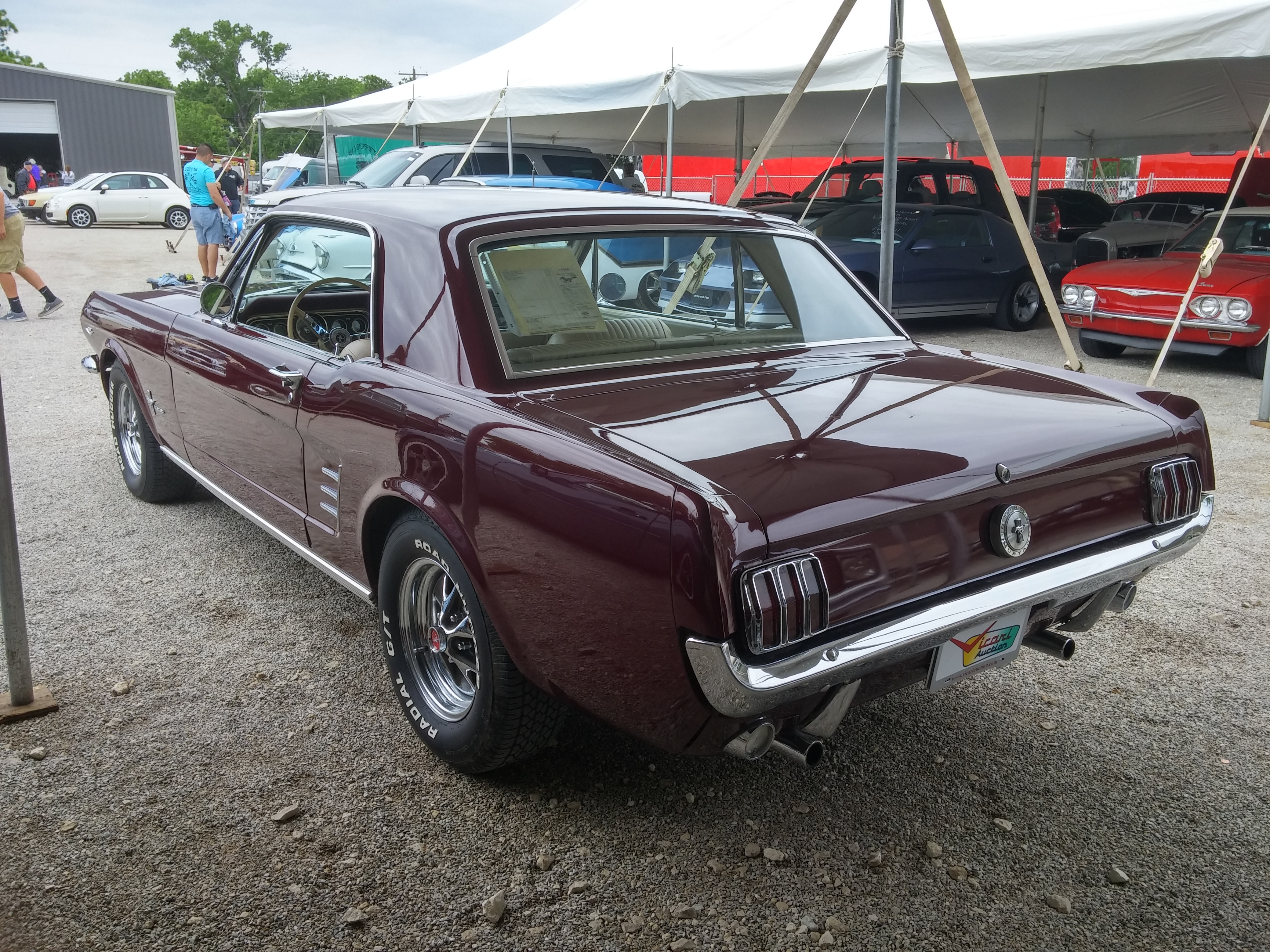 2nd Image of a 1966 FORD MUSTANG