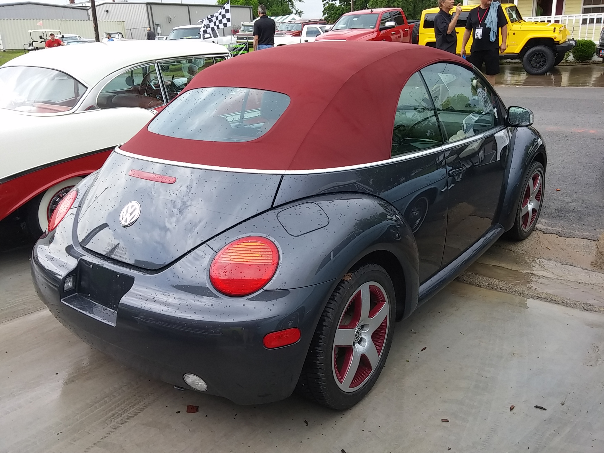 1st Image of a 2005 VOLKSWAGEN BEETLE