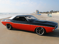 Image 3 of 17 of a 1972 DODGE CHALLENGER