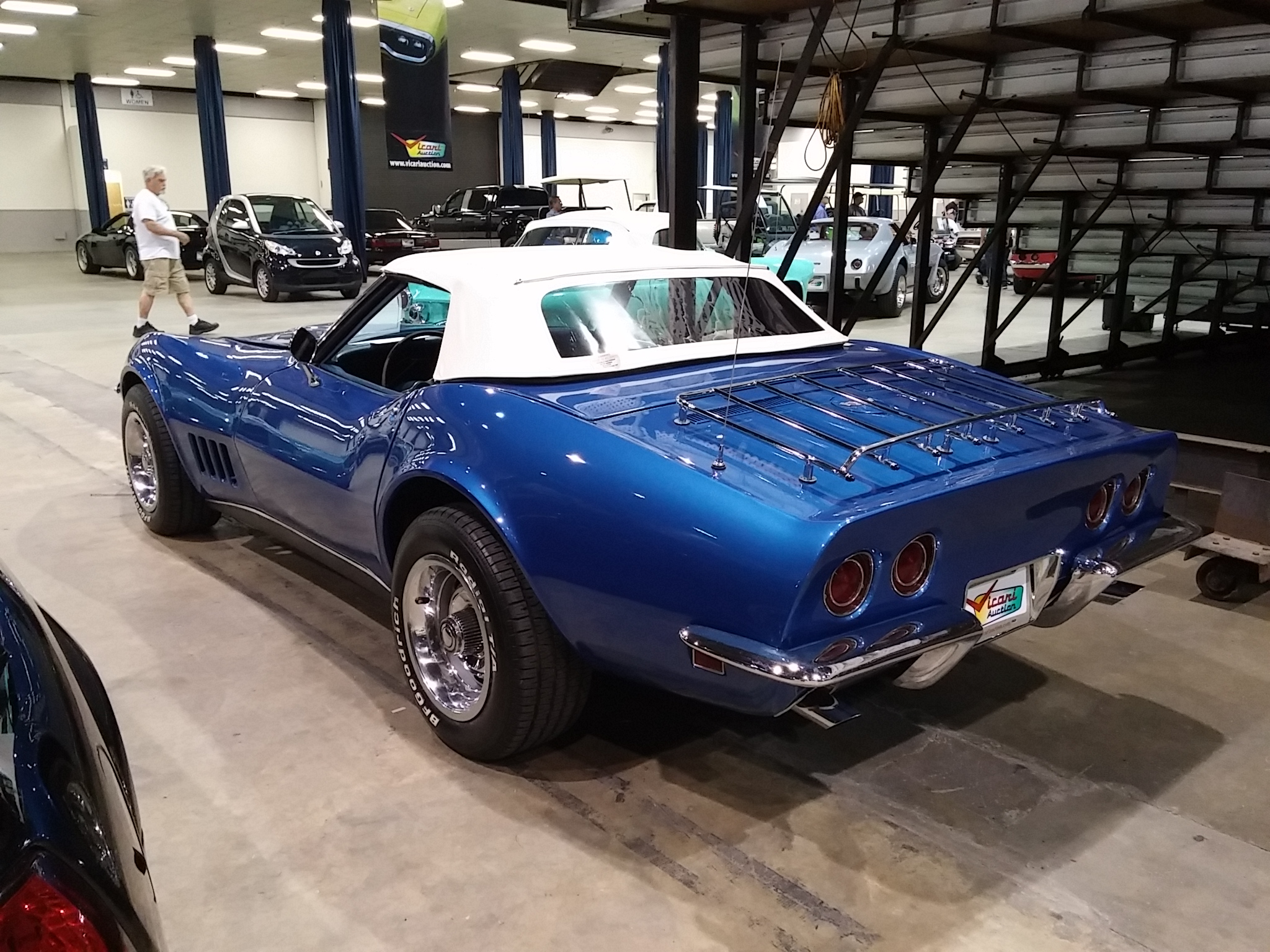 1st Image of a 1968 CHEVROLET CORVETTE