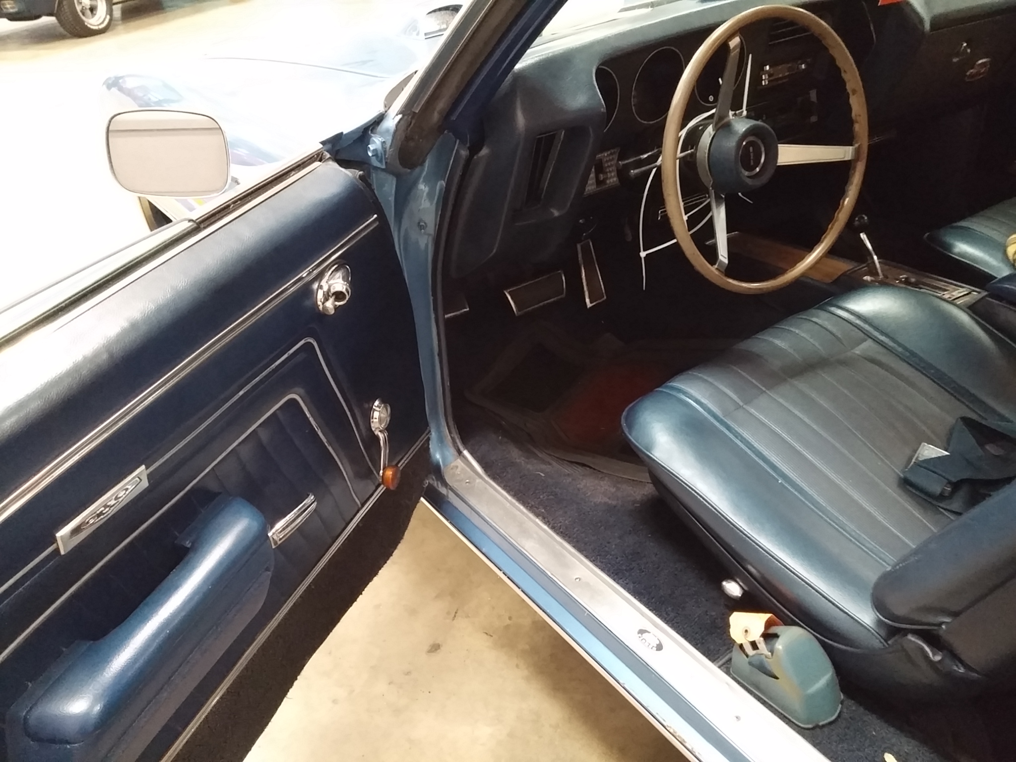 2nd Image of a 1970 PONTIAC GTO