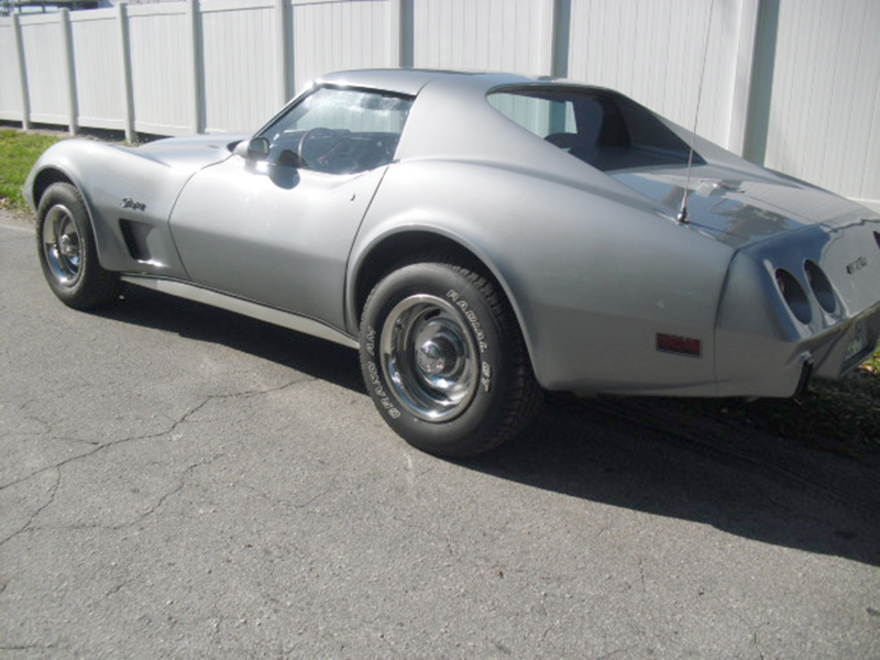 3rd Image of a 1976 CHEVROLET CORVETTE