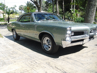 Image 3 of 8 of a 1966 PONTIAC GTO