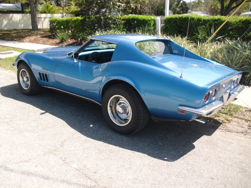 2nd Image of a 1969 CHEVROLET CORVETTE