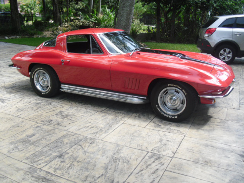 1st Image of a 1967 CHEVROLET CORVETTE