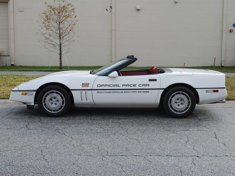 2nd Image of a 1986 CHEVROLET CORVETTE