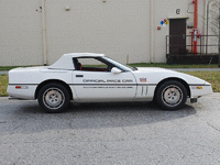 Image 4 of 10 of a 1986 CHEVROLET CORVETTE