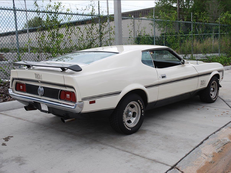 3rd Image of a 1967 FORD MUSTANG