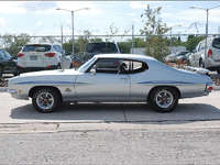 Image 3 of 12 of a 1971 PONTIAC GTO