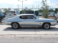 Image 5 of 12 of a 1971 PONTIAC GTO