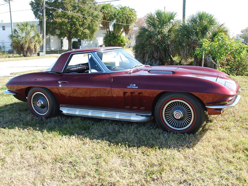 1st Image of a 1966 CHEVROLET CORVETTE