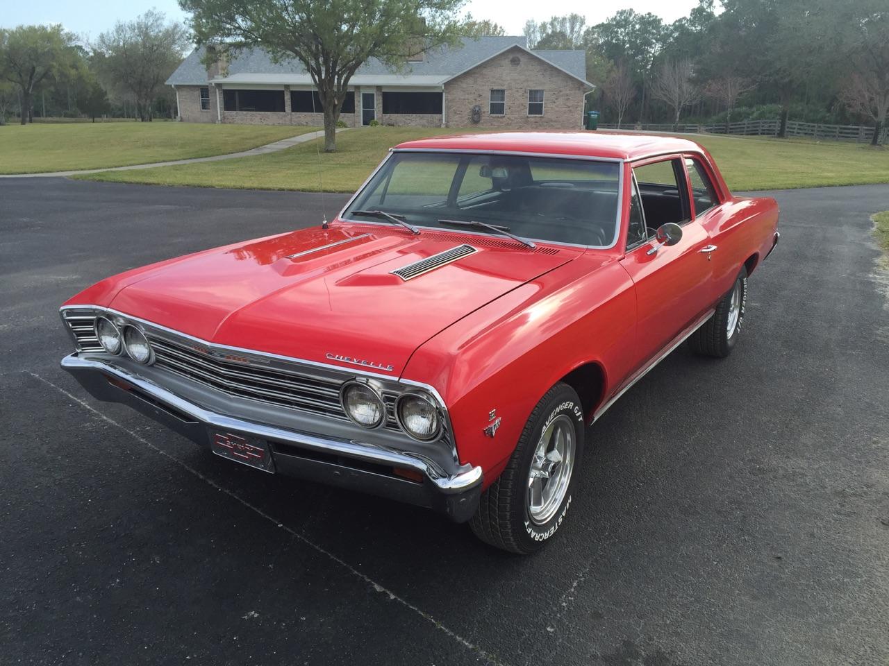 3rd Image of a 1967 CHEVROLET CHEVELLE