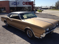 Image 2 of 2 of a 1967 OLDSMOBILE CUTLASS SUPREME