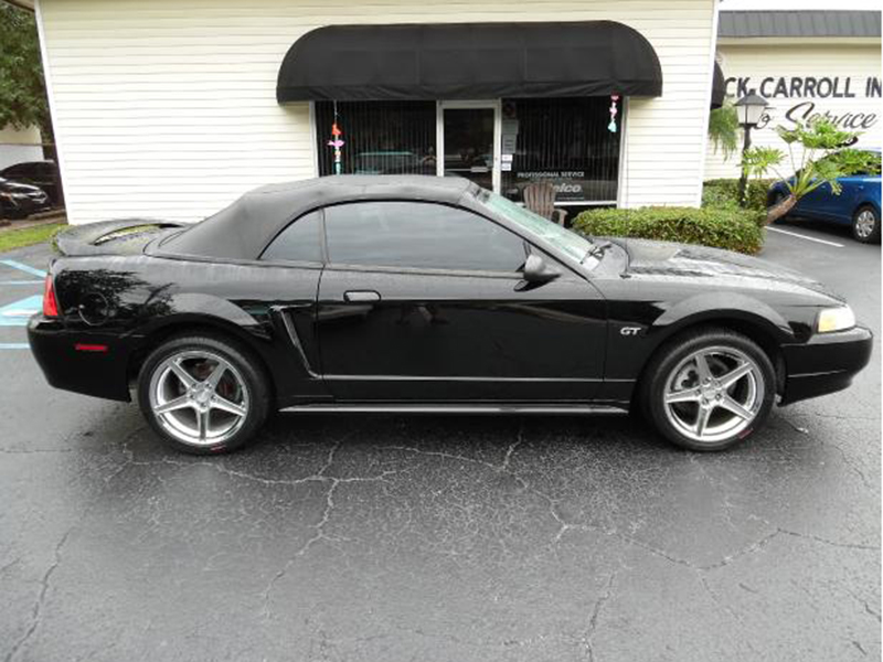 2nd Image of a 2000 FORD MUSTANG GT